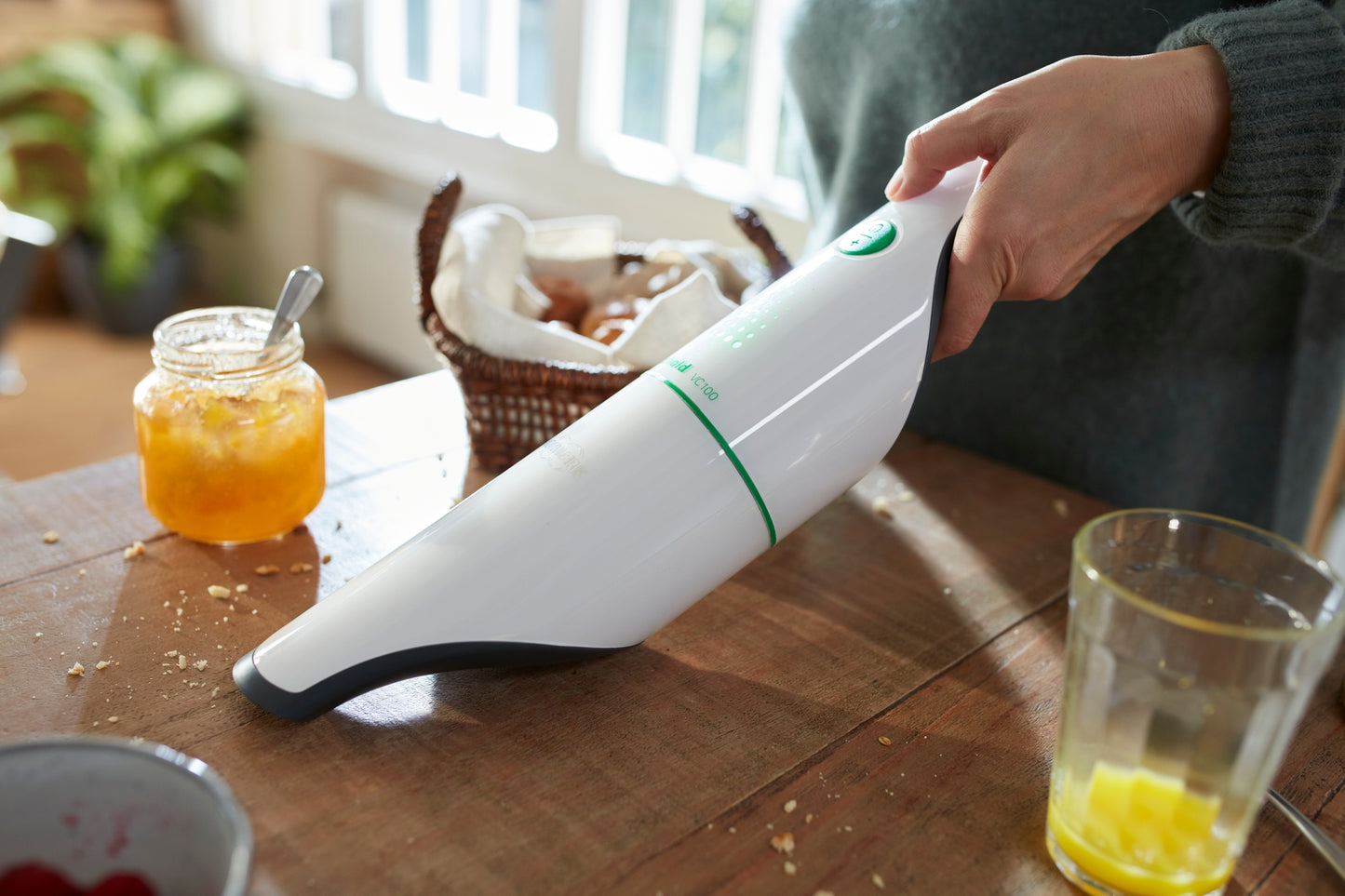 Ηλεκτρική σκούπα χειρός VC100